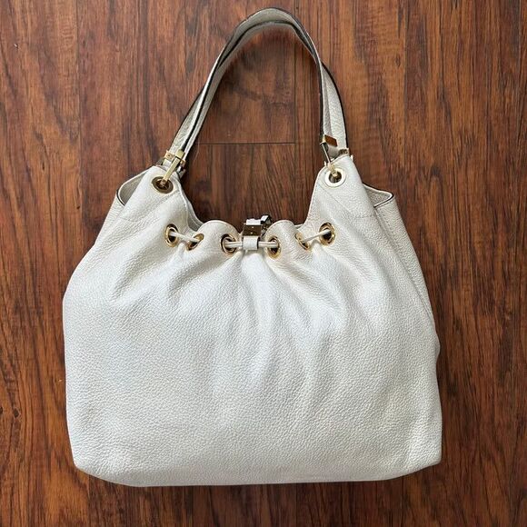 Michael Kors Large Camden drawstring in Optic White Shoulder  Michael Kors Camden Large Drawstring Leather Shoulder Bag Tassel Beige Ivory